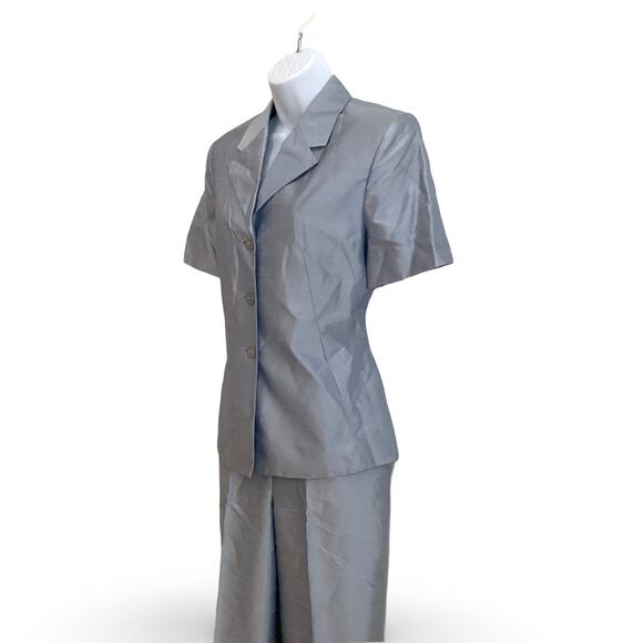 Larry Levine Satin Pant Suit - Picture 2 of 11